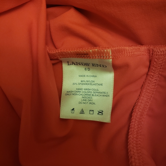 Lands' End Tankini Top - Picture 5 of 5